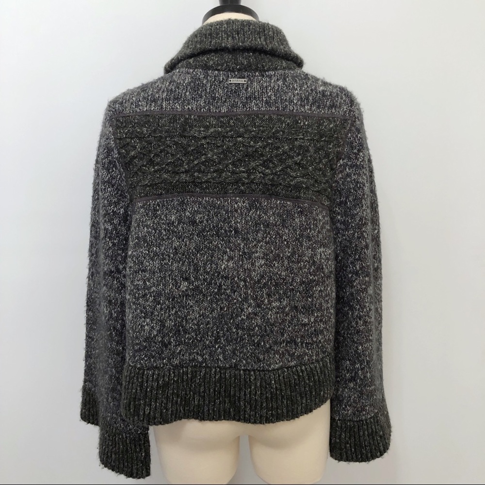 SOLD PrAna Danika Cape Crop Sweater Gray Bell Sleeves - Picture 6 of 8